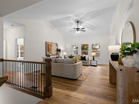 7th image of this home