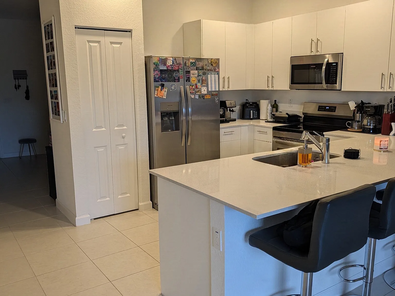3 bed, 1414 sqft, $2,700 — Photo 4