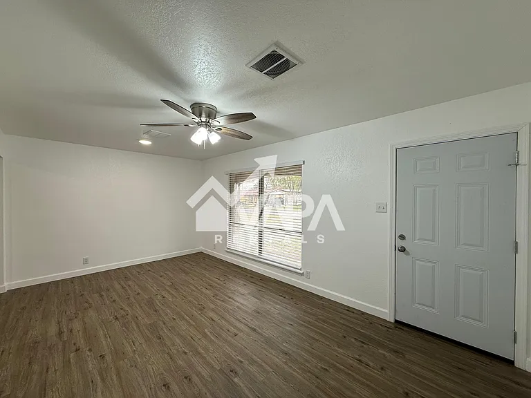 4938 Bernadine Dr — Photo 14