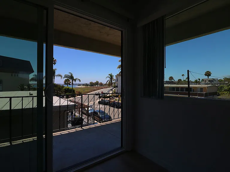 3990 Crown Point Dr — Photo 26