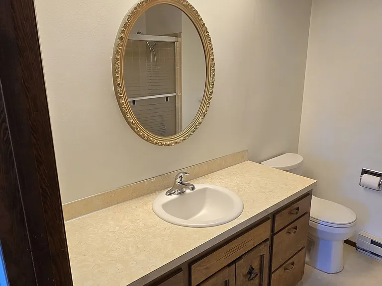 Full bathroom