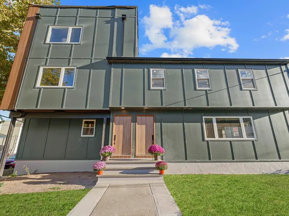 312 Garfield Avenue image 2 of 24