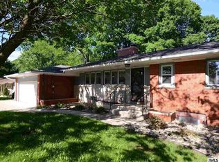 2285 Maple Dr, Jackson, MI 49203