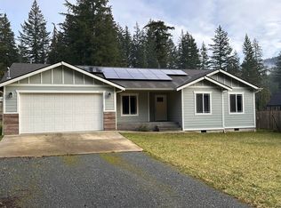 6145 Shamrock Rd, Maple Falls, WA 98266