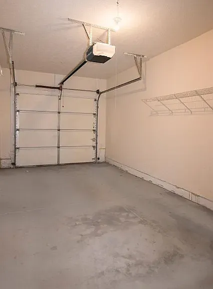 214 Stetson St — Photo 17