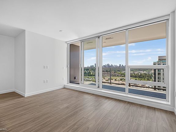 4th image of 2135 Springer Ave #19XX