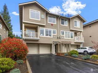 18648 NE 55th Way, Redmond, WA 98052