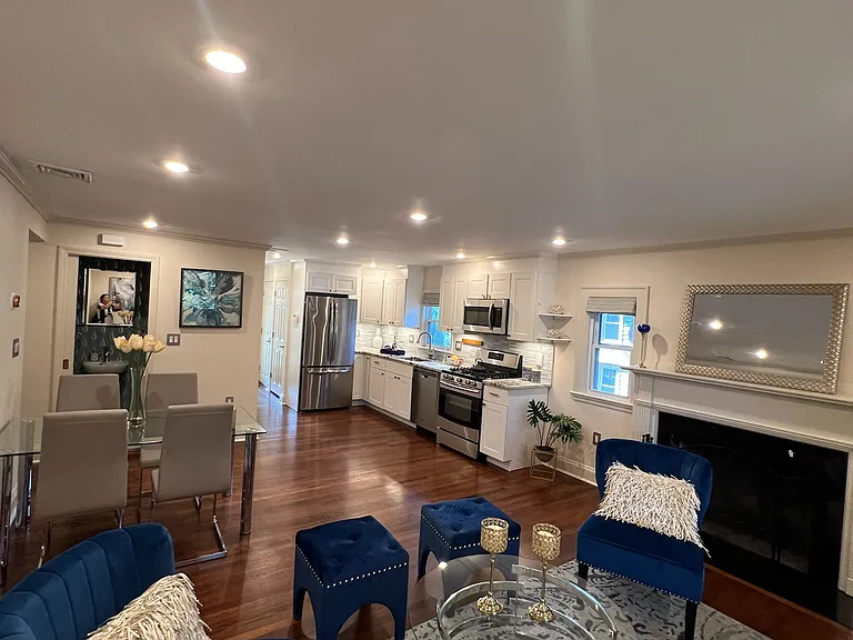 147 Lowell Ave — Photo 3