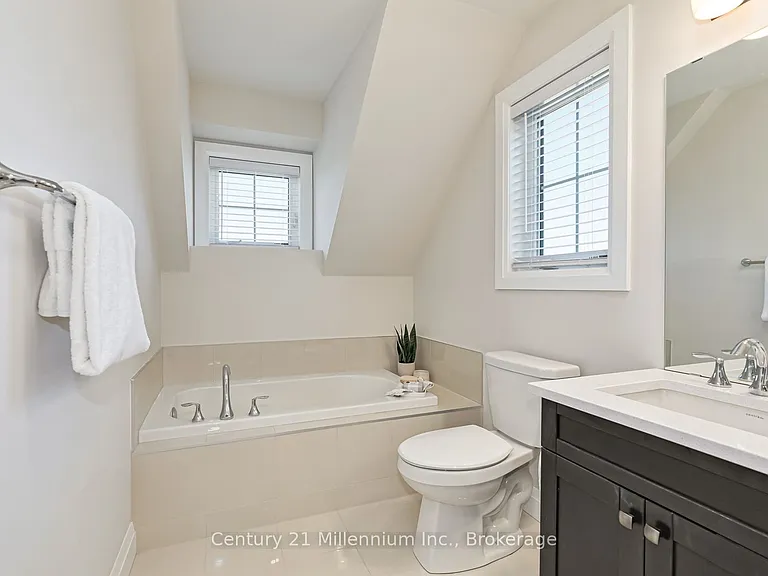 168 Yellow Birch Cres — Photo 23