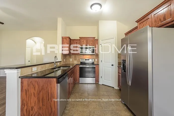 1541 NW 125th St — Photo 4