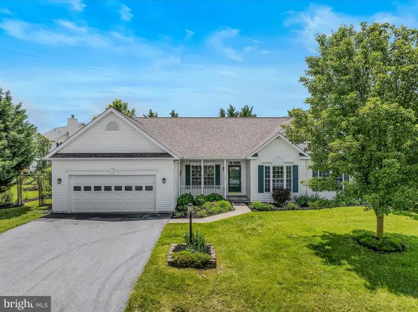 130 Creighton Ct, Martinsburg, WV 25404