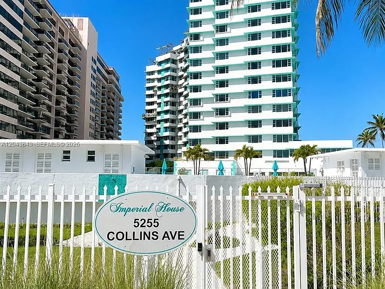 5255 Collins Ave #7B — Photo 32