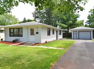 1223 N Elm Ave, Owatonna, MN 55060