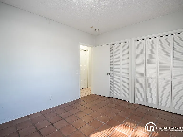 6650 Miller Dr #20 — Photo 17
