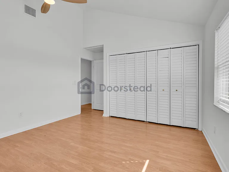 5 Hawk St #7 — Photo 18