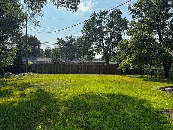 4th image of 8520 11th Ave S