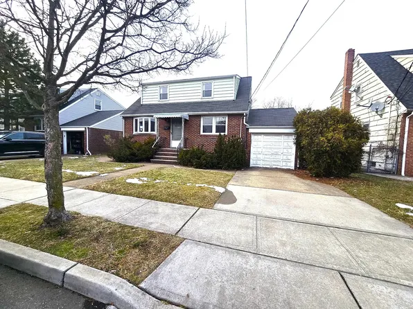 700 4th St, Secaucus, NJ 07094