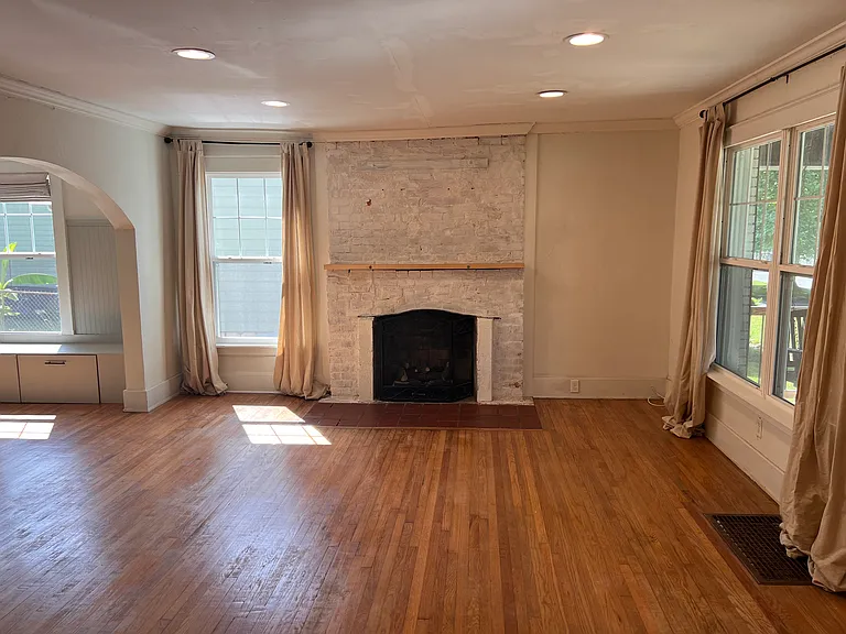 4010 Albemarle Ave — Photo 5