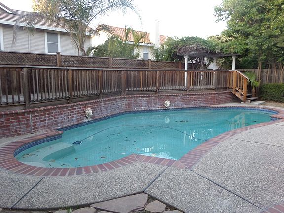 5th image of 245 Cedar Mountain Dr