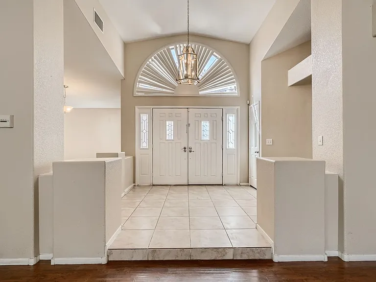2224 Bear Valley St — Photo 27