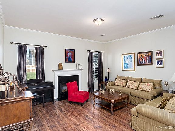 3rd image of 37104 Agnes Webb Ave