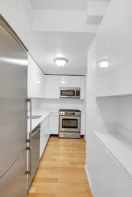 Sold by Brown Harris Stevens | media 17