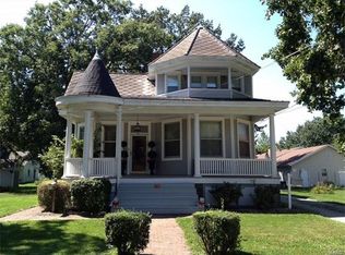 217 N Easton St, Staunton, IL 62088