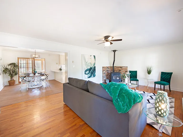105 King George Ct — Photo 7