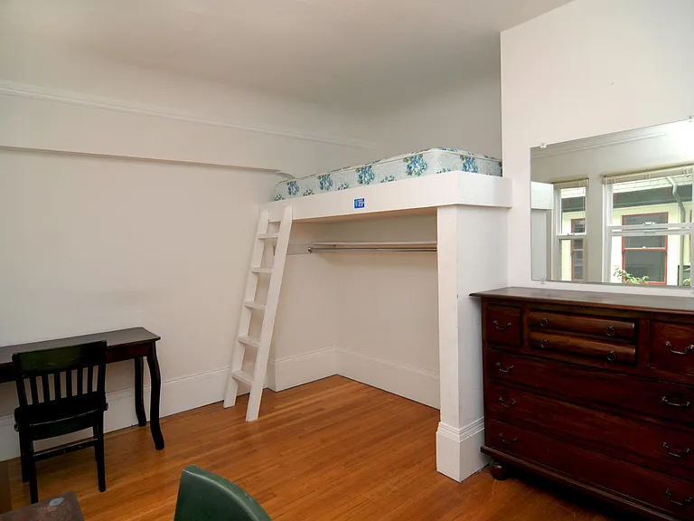 2519 College Ave — Photo 5