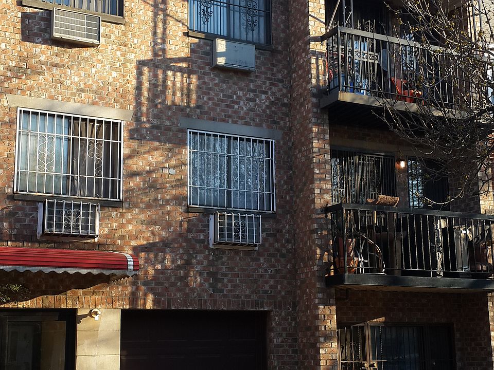 1st image of 8772 52nd Ave
