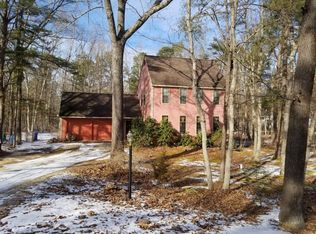 8 Lavenham Ct, Tabernacle, NJ 08088