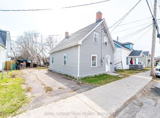 42 Bonnechere St W, Renfrew, ON K7V 1Z1