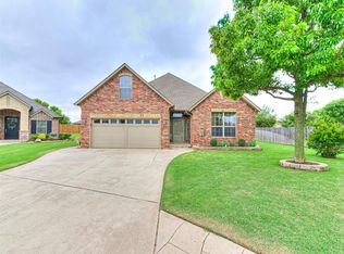 421 Market Ave, Yukon, OK 73099