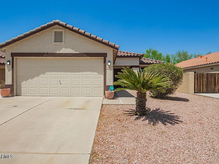 3032 W Red Fox Rd — Photo 34