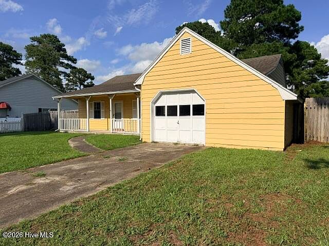 1st image of 2218 Bridle Trail