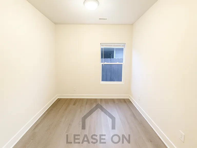 11651 E Harry Ct — Photo 5