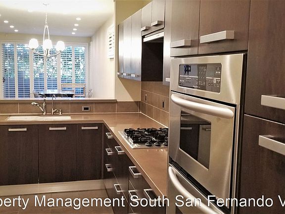 4th image of 11815 Laurelwood Dr Unit 13