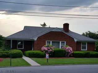212 S Walnut St, Martinsburg, PA