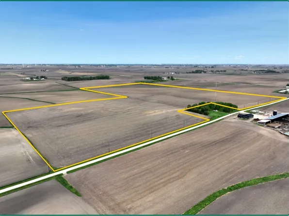 180th St, Manchester, IA 52057