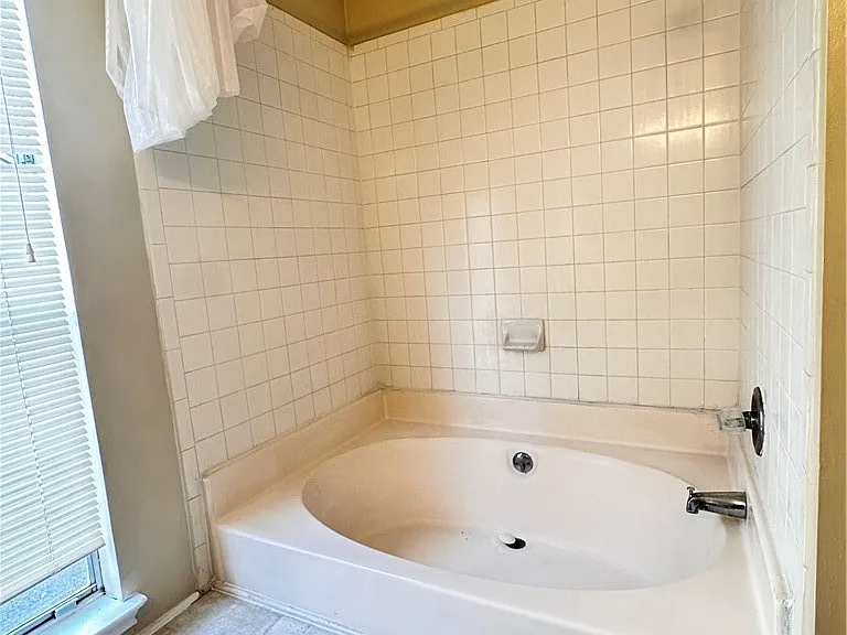 1413 Marlton St — Photo 21