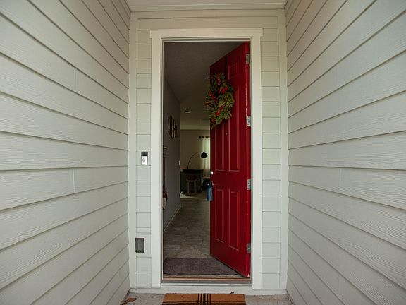 3rd image of 781 Trellis Bay Dr