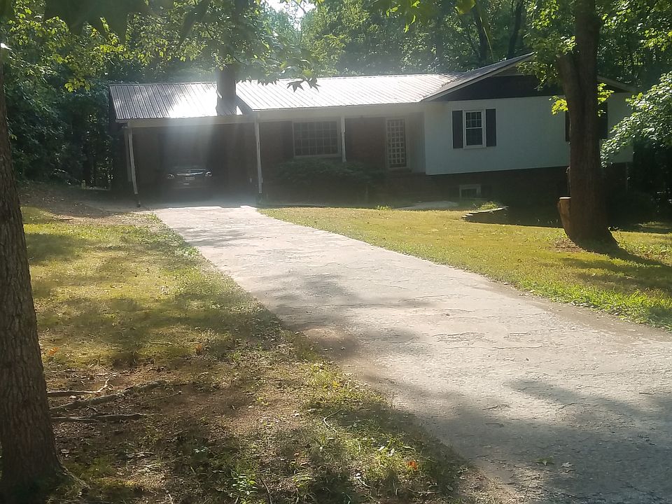 1st image of 415 Forest Hill Dr