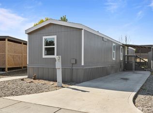 681 Lonetree Ln, Richland, WA 99352