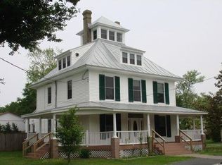 610 Love Point Rd, Stevensville, MD 21666