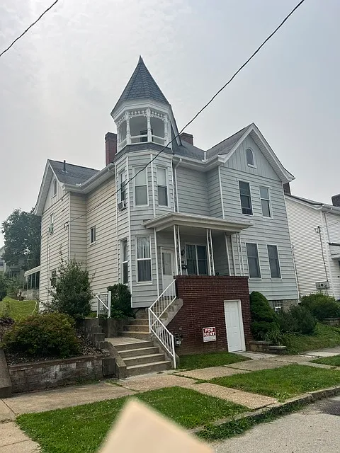 412 Chestnut St #1