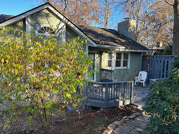 5th image of 12 Waverly Ct