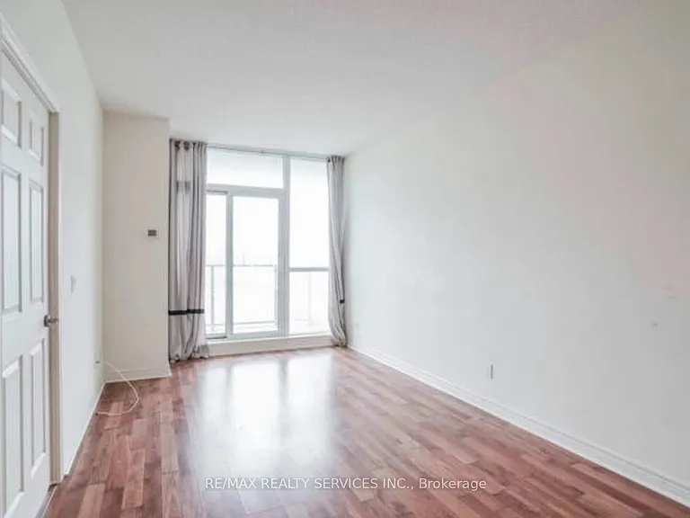 339 Rathburn Rd W #602 — Photo 7