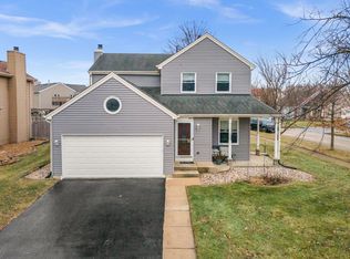 2479 Carlton Dr, Woodridge, IL 60517