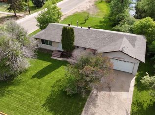 4617 W Pleasantview Dr, High Prairie, AB T0G 1E0