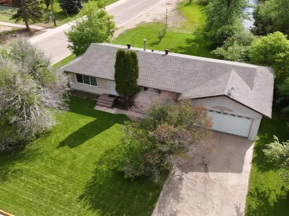 4617 W Pleasantview Dr, High Prairie, AB T0G 1E0